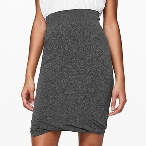 Lululemon Boulevard Bliss skirt